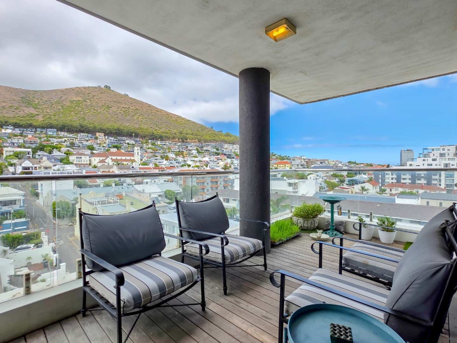 2 Bedroom Property for Sale in Green Point Western Cape